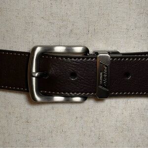 NWOT Dickies Reversible Size 42 Leather Belt with Brushed Nickel Hardware
